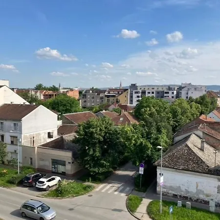 View Rooftop Loft For Friends - Floor- Centar Lägenhet Novi Sad
